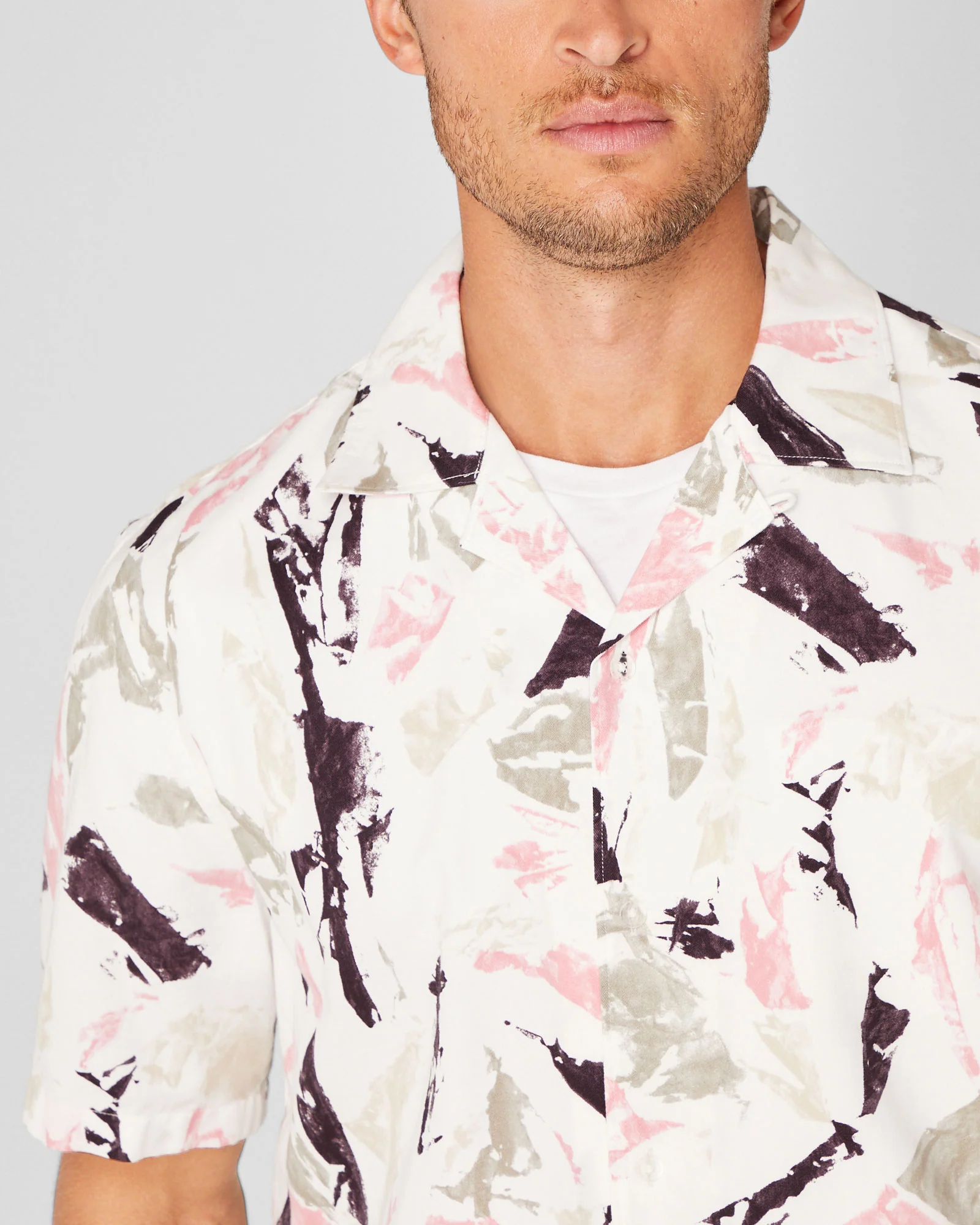 Short Sleeve Camp Collar Block Print Shirt - Image 3