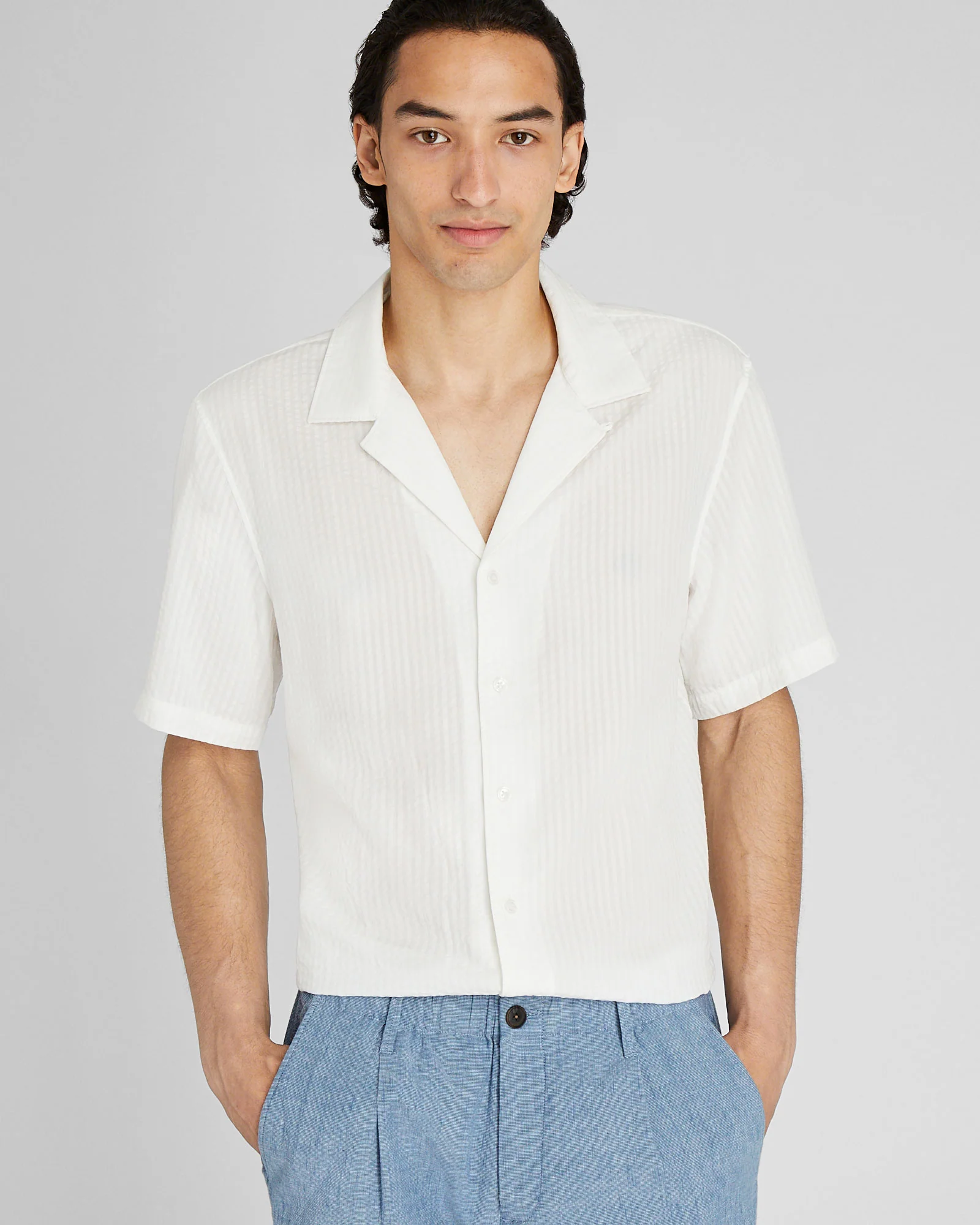 Short Sleeve Camp Collar Seersucker Shirt - Image 11